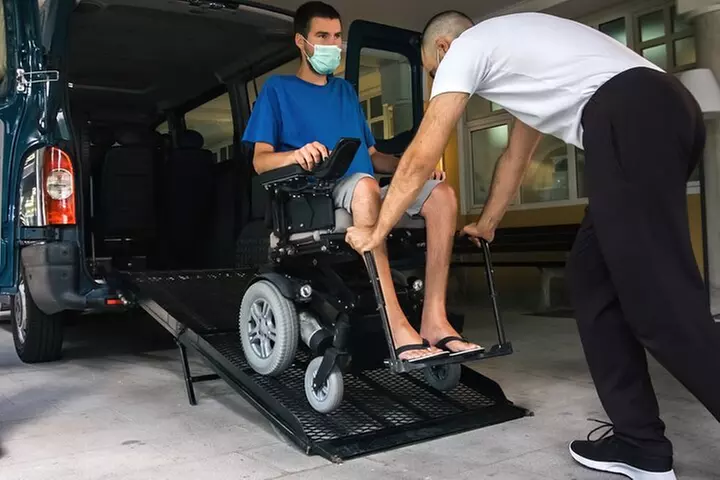 Wheelchair Accessible Airport Transfer Chicago to O'Hare, Midway