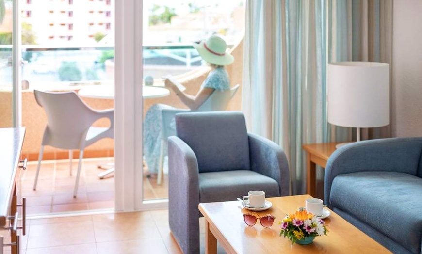 Image 12: ✈ GRAN CANARIA | Playa del Ingles - Mur Aparthotel Buenos Aires 3* ...