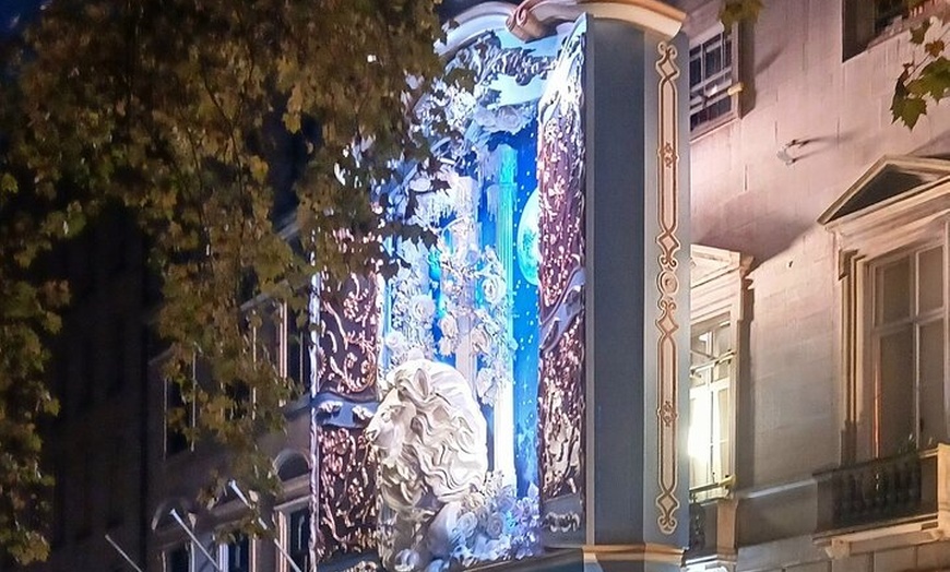 Image 3: London Christmas Walking Tour