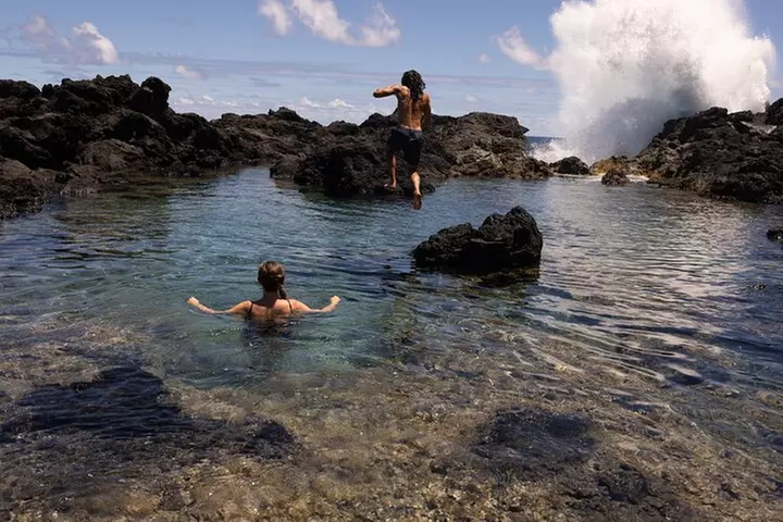Secret Tide Pool Hike - Jungle & Coast - Private