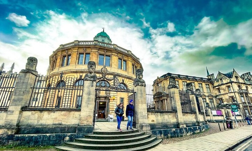 Image 5: Oxford University and Harry Potter Tour with Live Entertainment