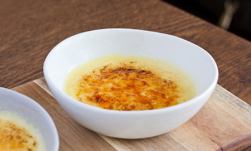 Image 10: Cocinar tres tipos de paella + postre (incluye 4 - comida de curso)