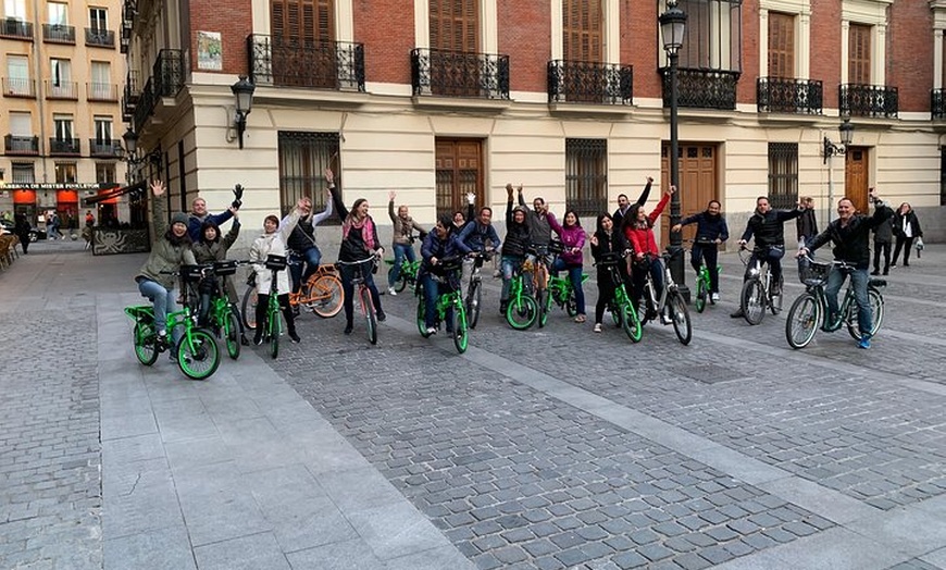 Image 2: BICICLETA o BICICLETA ELÉCTRICA por los parques de Madrid: Parque j...