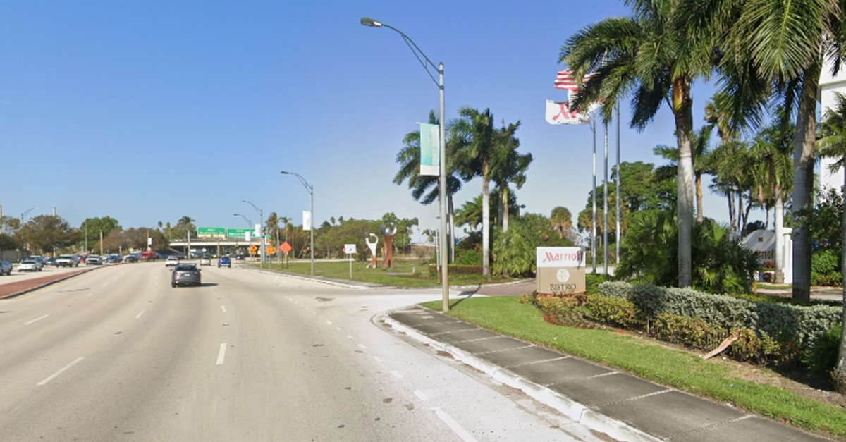 Parking at Marriott West Palm Beach Airport Lot