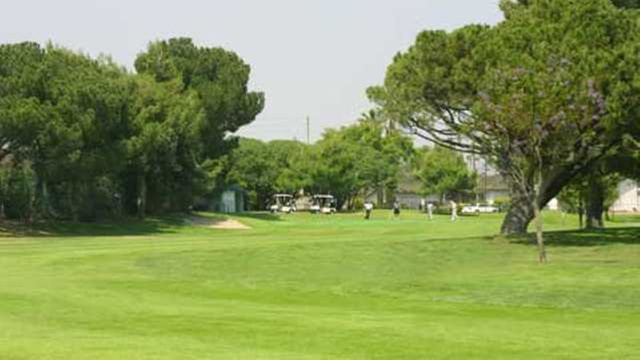 Online Booking - Round of Golf at Dad Miller Golf Course