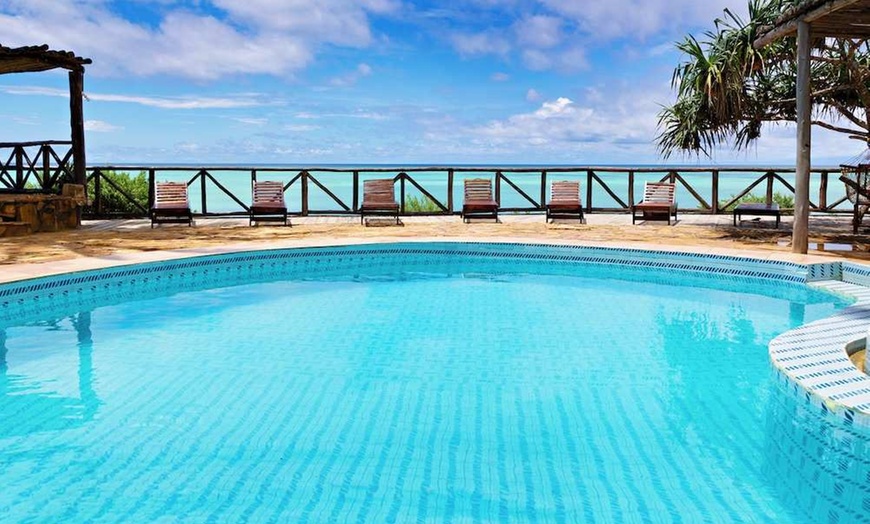 Image 2: ✈ ZANZIBAR | Nungwi - Tanzanite Beach Resort 3* - Naprzeciwko morza