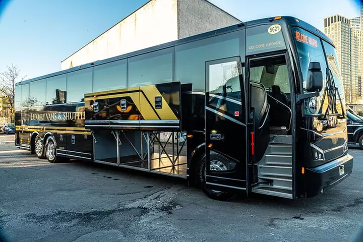 Luxury Coach Bus from Any Airport around NYC / Bus+WIFI