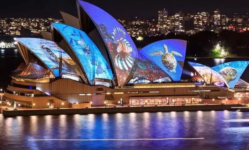 Image 2: 90 Minutes Vivid Cruise Festival
