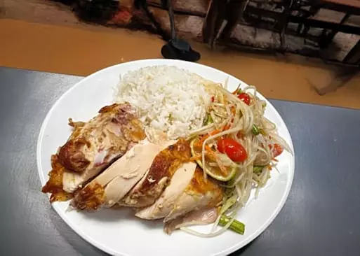 5% Cash Back at Chez Quan's
