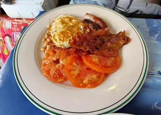 5% Cash Back at Oscar's Place