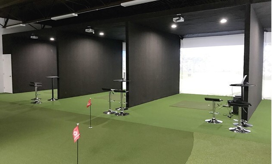Image 3: $45 For A 2-Hour Play Or Practice Golf Session On The Simulator (Re...