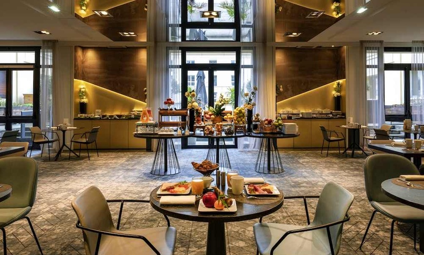 Image 7: ✈ FRANCE | Versailles - Le Louis Versailles Château Hotel - MGaller...