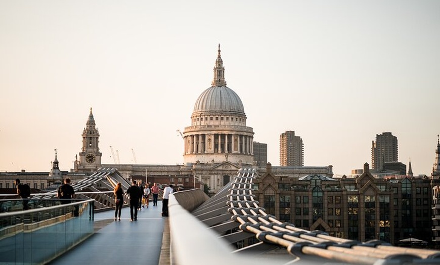 Image 5: London to Oxford Private Transfer