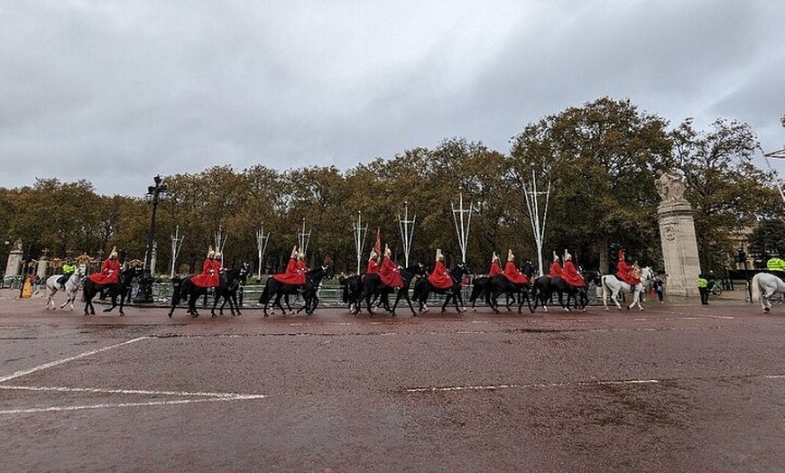 Image 8: Changing of the Guard Experience