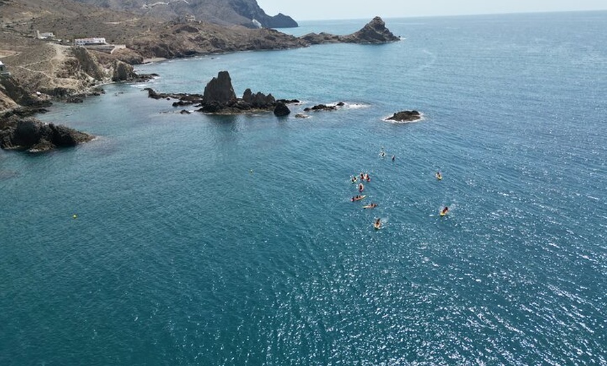Image 11: Cabo de Gata : Tour en kayak y snorkel cara completa + fotos incluidas