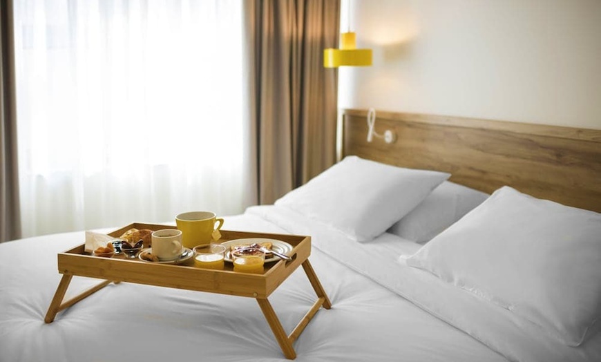 Image 31: ✈ ATHENS AND SURROUNDING AREA | Athens - Ibis Styles Athens Routes ...