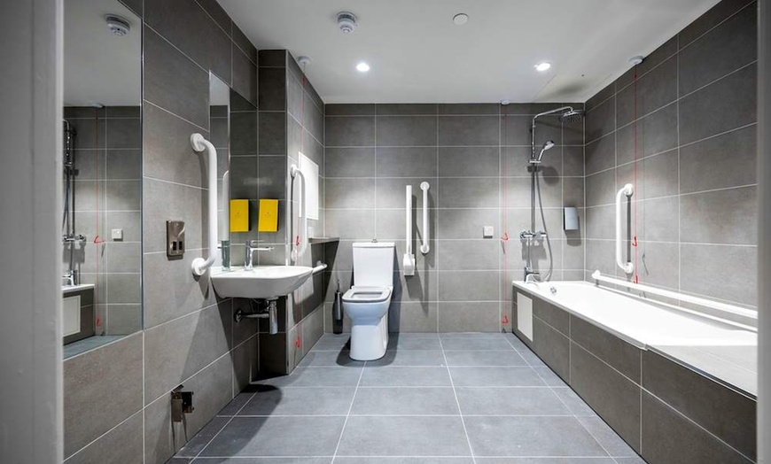 Image 5: ✈ IRELAND | Dublin - Staycity Aparthotels Dublin City Centre 4*, 2 ...