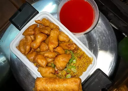 5% Cash Back at Tung Hing Kitchen