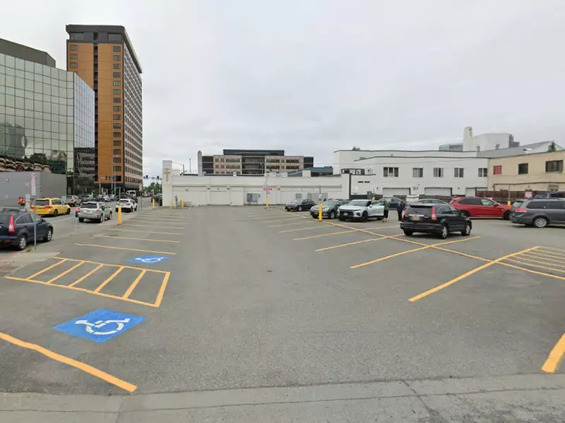 Parking at [5026] 529 I St. Lot