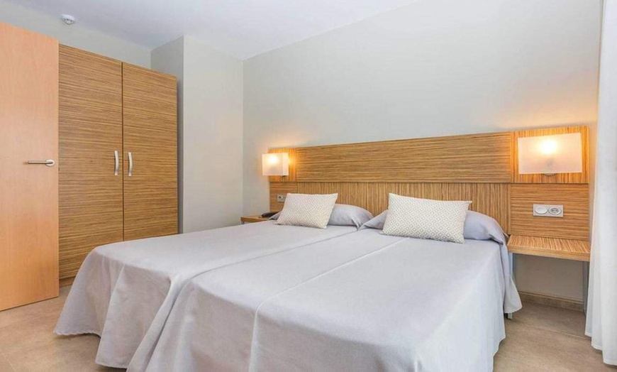 Image 5: ✈ COSTA BARCELONA | Pineda de Mar - Odissea Park Aparthotel 4*, 3 n...
