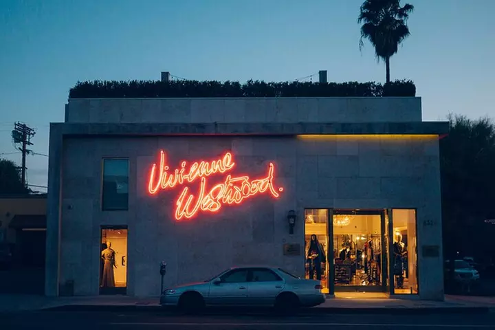All Hollywood Landmarks on Electric Bike Tour