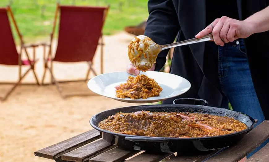 Image 9: Paella o fideuá y cata de vinos ecológicos en el Empordà