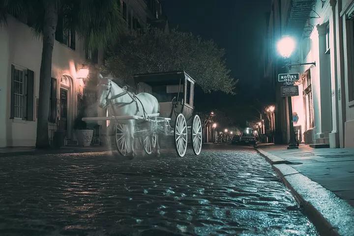 Small Group Ghost Tour Charleston: 60min of True Haunted History