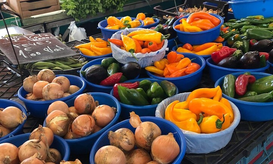 Image 2: Visite gourmande du Beaujolais en petit groupe