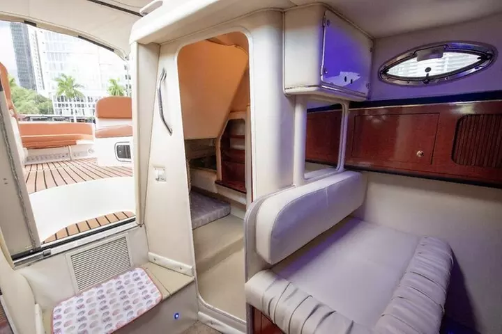 Explore Miami by Boat Rental