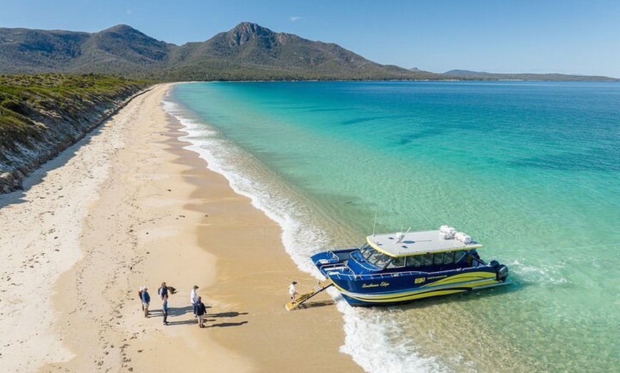 Image 4: Wineglass Bay Shared Cruise and Walking Tour