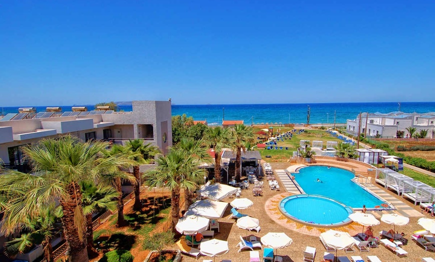 Image 14: ✈ CRÈTE | Gouves - Gouves Bay by Omilos Hotels 4*, 3 nuit - Tout in...