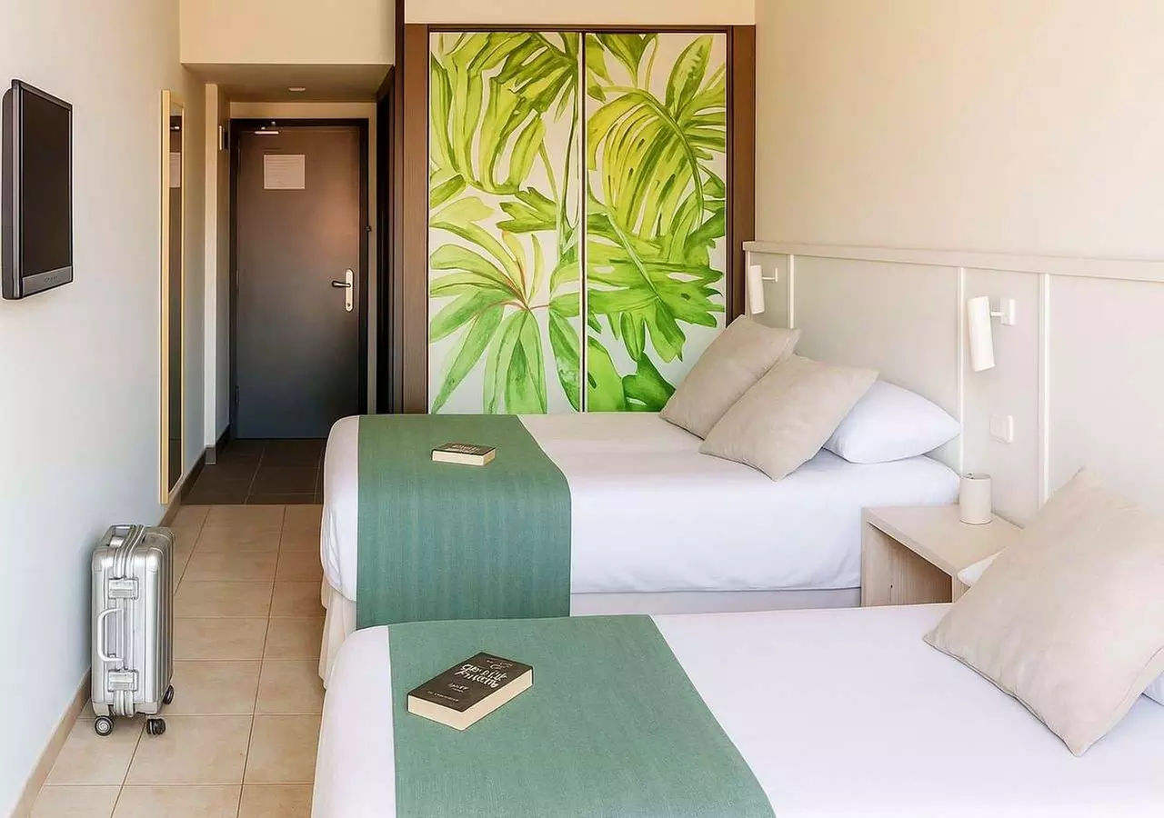 ✈ COSTA BRAVA | Lloret de Mar - Aqua Hotel Bertran Park 4*, 2 Nächt...