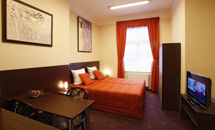 Image 3: ✈ REPUBBLICA CECA | Praga - Anyday Apartments 3* - Centro città