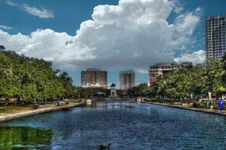 Private City Tour of Houston 3-hr Air-Conditioned Van Tour