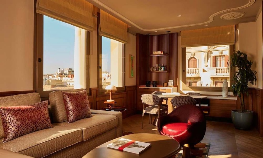 Image 7: ✈ ESPAGNE | Barcelone - Grand Hotel Central 5* - Piscine en rooftop
