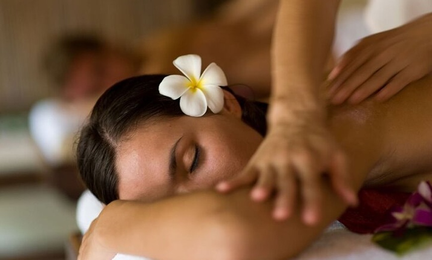 Image 4: 2-Hour Massage Session with Round-Trip Transportation from Cancun