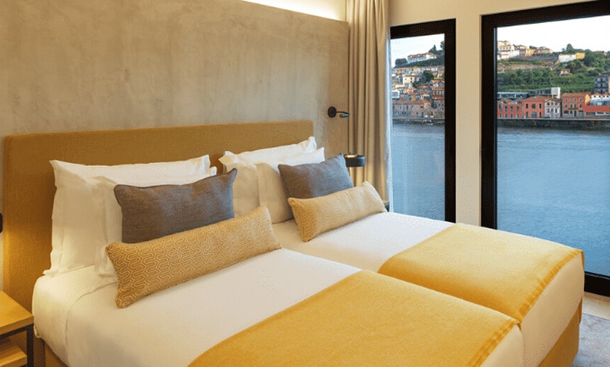 Image 2: ✈ PORTOGALLO | Porto - Neya Porto Hotel 4*, 2 notti - Upgrade in om...