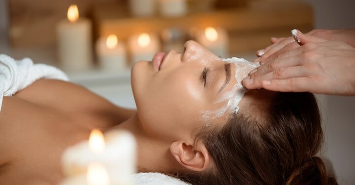 Limpieza facial hidratante en Clinique Beauté, Madrid