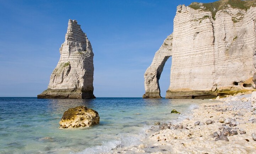 Image 3: Excursion en petit groupe à Etretat et Rouen au départ de Paris