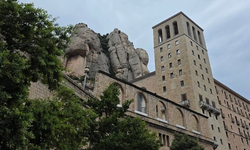 Image 9: Visita guiada a Montserrat desde Barcelona + Acceso a la Basílica