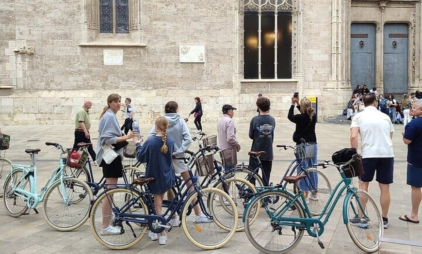 Image 20: Descubre Valencia en bici – tour en holandés