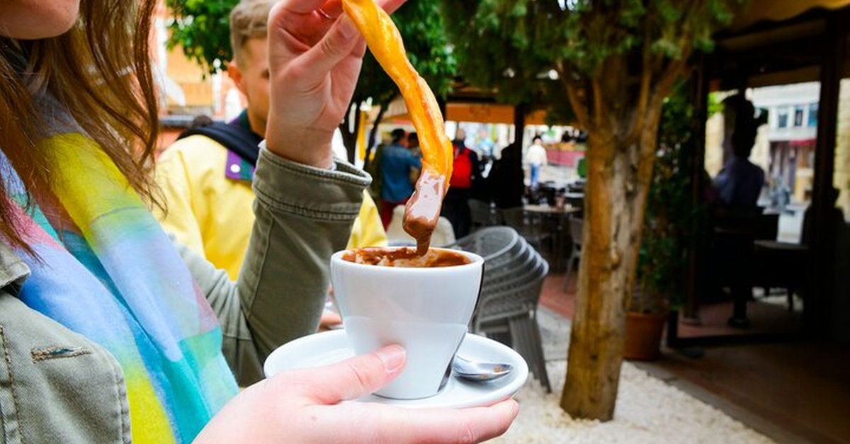 Tour gastronómico de tapas y visita al mercado en Granada