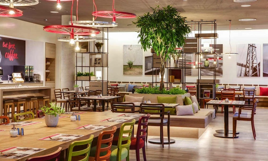 Image 7: ✈ DEUTSCHLAND | Frankfurt - IntercityHotel Frankfurt Hauptbahnhof S...