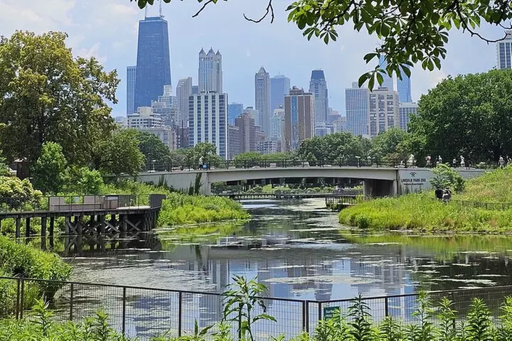 Lincoln Park Nature Museum and Zoo Public Walking Tour