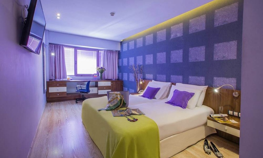 Image 4: ✈ ATHENE EN OMGEVING | Athene - Novus City Hotel 4*, 2 nachten - Ro...