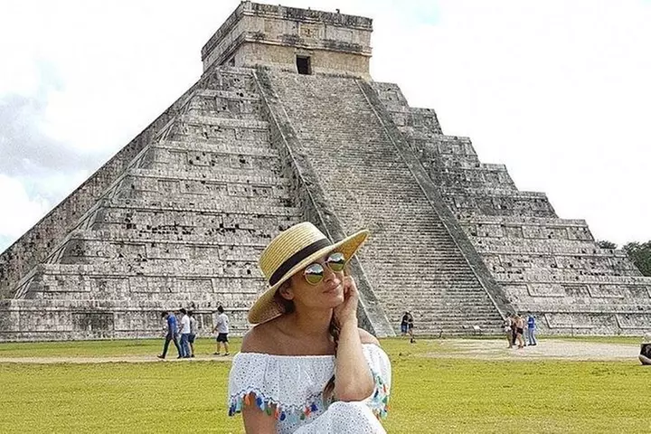 Classic Chichen Itza Tour - Primary Image