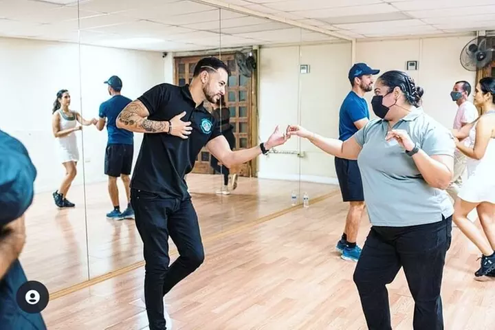 Beginner Salsa Class in a Professional Studio - Primary Image