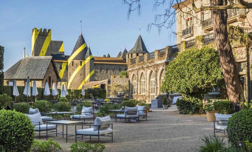 Image 8: ✈ OCCITANIE | Carcassonne - Hotel de la Cité - M Gallery 5*, 2 nuit...