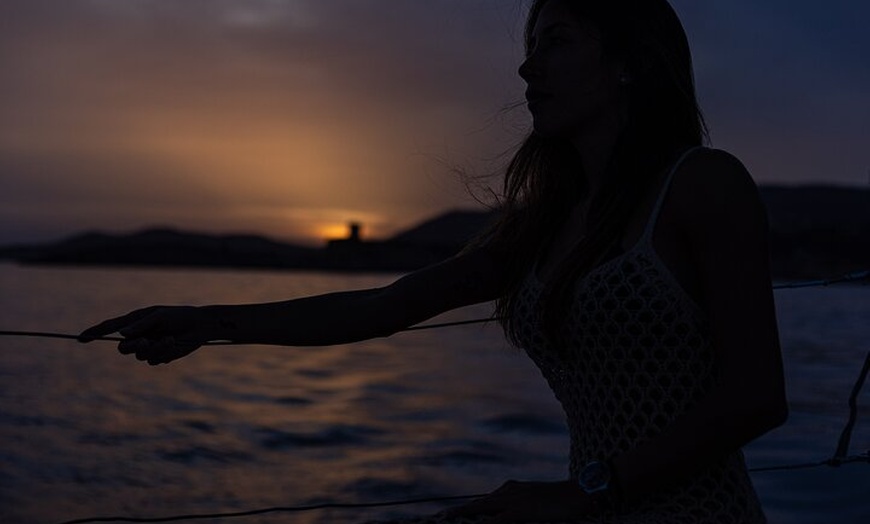 Image 33: Yate a vela privado por la Bahía de Palma y calas cercanas
