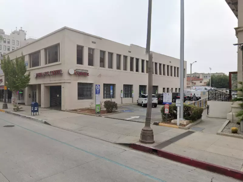 Parking at [SP47] 281 E. Colorado Blvd. Lot